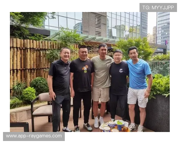 门兴俱乐部通过社交媒体互动拉近与球迷距离打造温馨社区氛围